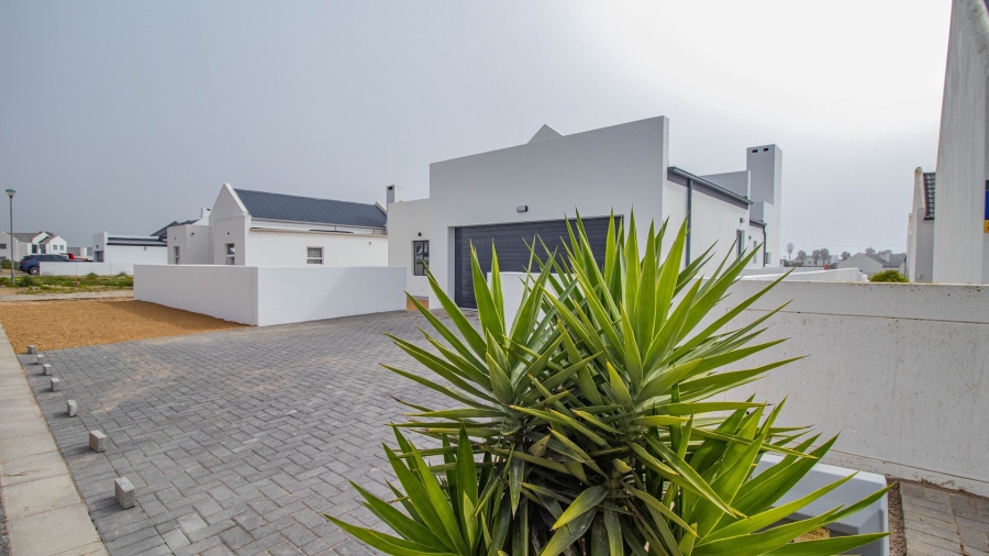 2 Bedroom Property for Sale in Britannia Beach Estate Western Cape